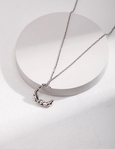 Irregular Water Flow Moon Necklace