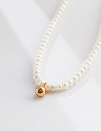 Dainty Pearl Beaded Necklace