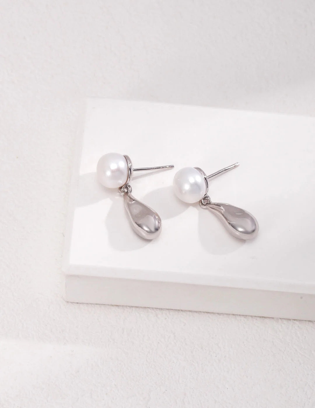 Dainty Raindrop Earrings