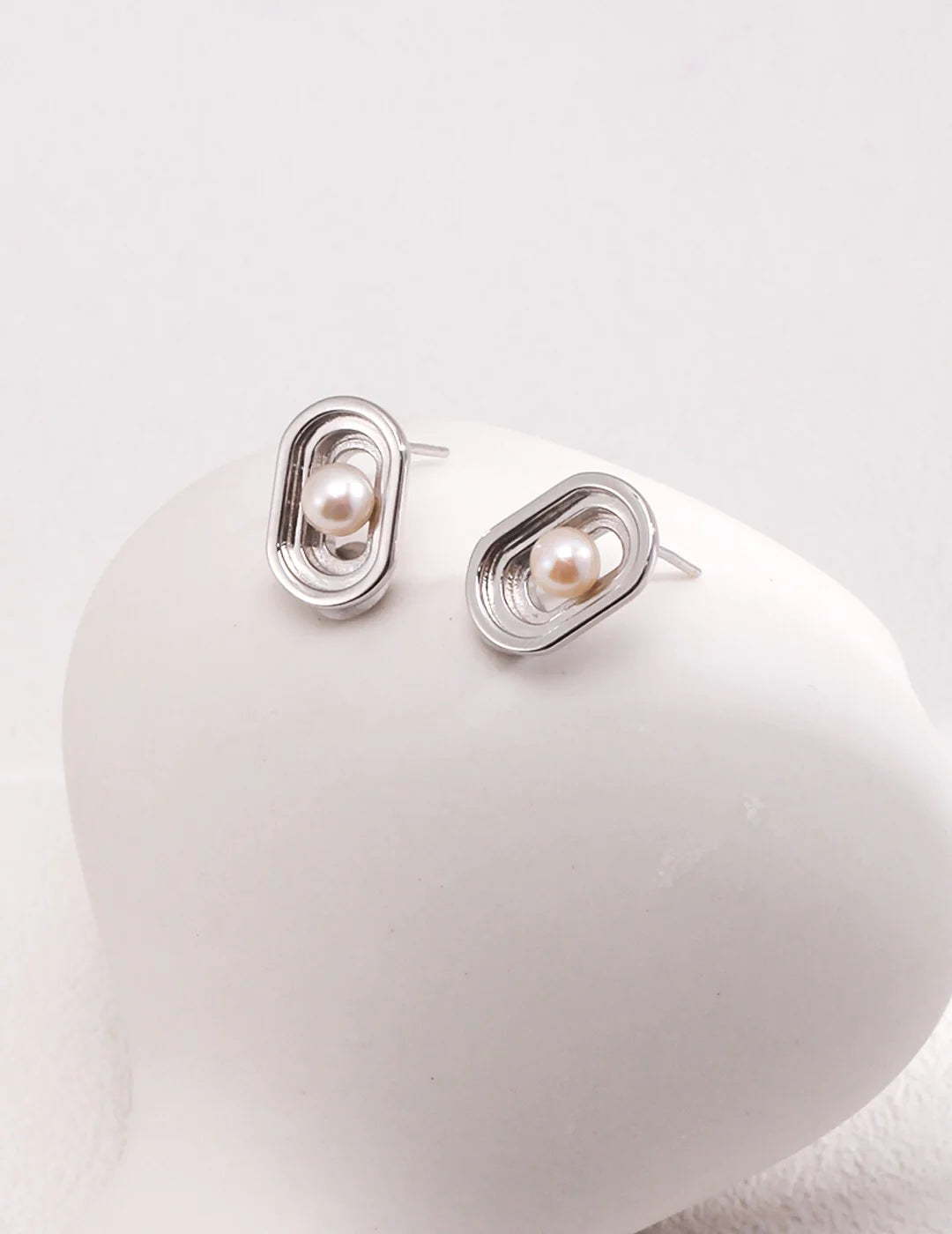 Oval Hollow Pearl Stud Earrings