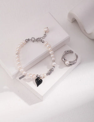 Heart Pendant Pearl Bracelet