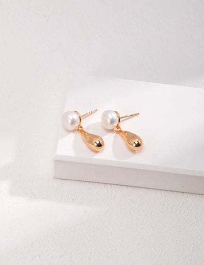 Dainty Raindrop Earrings